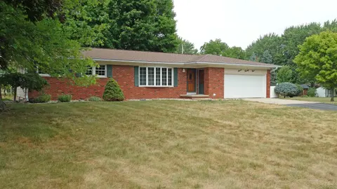 723 Sunflower Drive, Chesaning MI 48616 photo 2