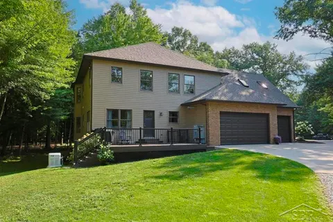 5004 Bristlecone Drive, Midland MI 48642 photo 4