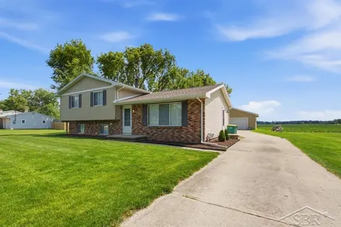 1790 Midland Road, Bay City MI 48706 photo 2