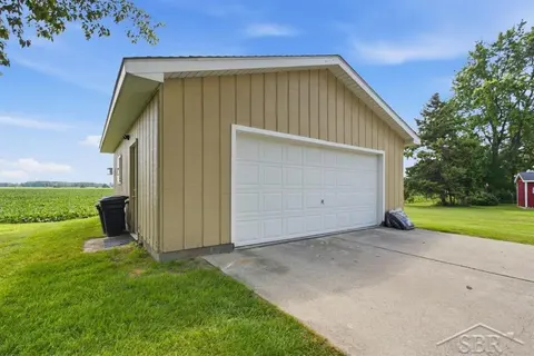 1790 Midland Road, Bay City MI 48706 photo 3