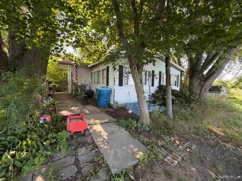 4310 E Laporte Road, Freeland MI 48623 photo 4