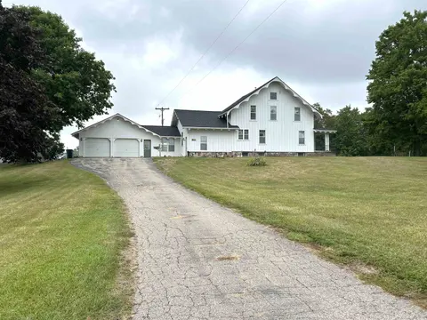 5821 Cole Road, Bancroft MI 48414 home for sale