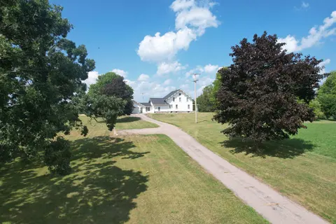 5821 Cole Road, Bancroft MI 48414 photo 2