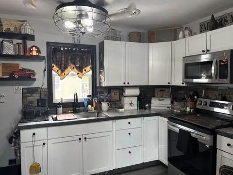 2643 S Center Road, Saginaw MI 48609 photo 3