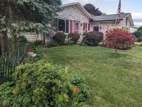 2451 Westbury Drive, Saginaw MI 48603 photo 4