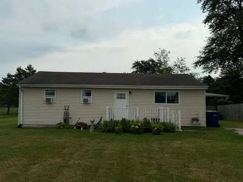 302 N Kingsley Street, Corunna MI 48817 photo 2
