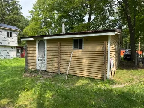 4899 Glenwood Drive, Harrison MI 48625 photo 3