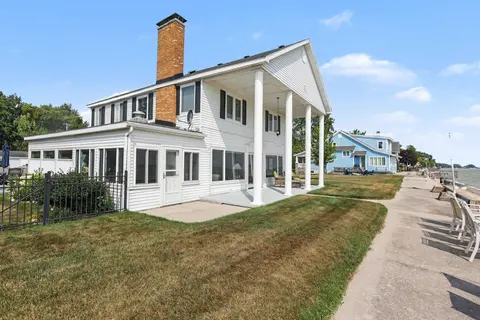 705 S Linwood Beach Road, Linwood MI 48631 photo 2