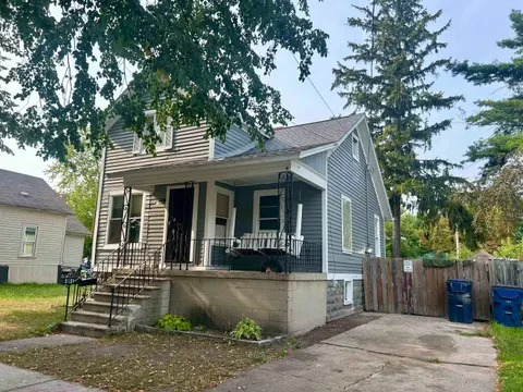 1511 11th Street, Bay City MI 48708 home for sale