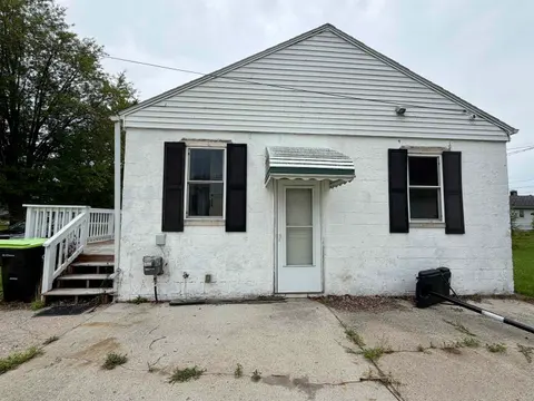 111 6th Street, Pinconning MI 48650 photo 2