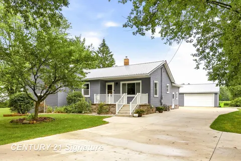 3063 E Gordonville Road, Midland MI 48640 home for sale