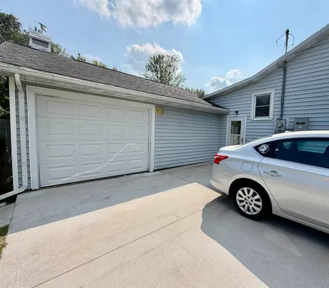 2290 E Cody Estey Road, Pinconning MI 48650 photo 4
