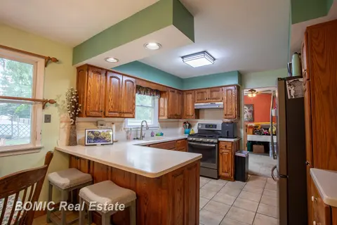 3028 Melrose Drive, Bay City MI 48706 photo 3