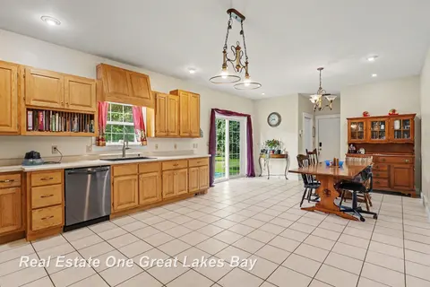 921 W Huron Road, Omer MI 48749 photo 5