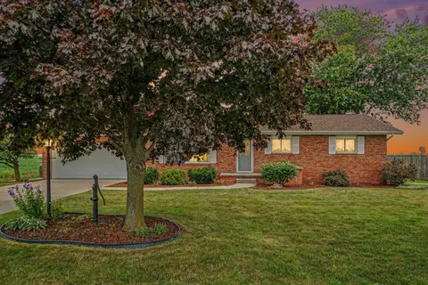 860 N Knight Road, Essexville MI 48732 home for sale