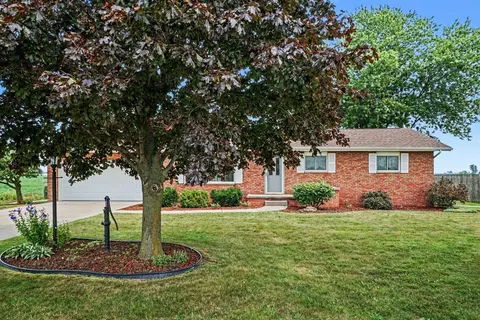 860 N Knight Road, Essexville MI 48732 photo 2