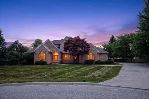 4258 S Autumn Ridge, Saginaw MI 48603 home for sale