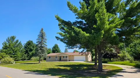 5304 Worchester Way, Gladwin MI 48624 home for sale