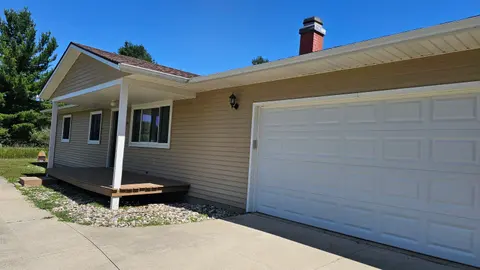 5304 Worchester Way, Gladwin MI 48624 photo 3