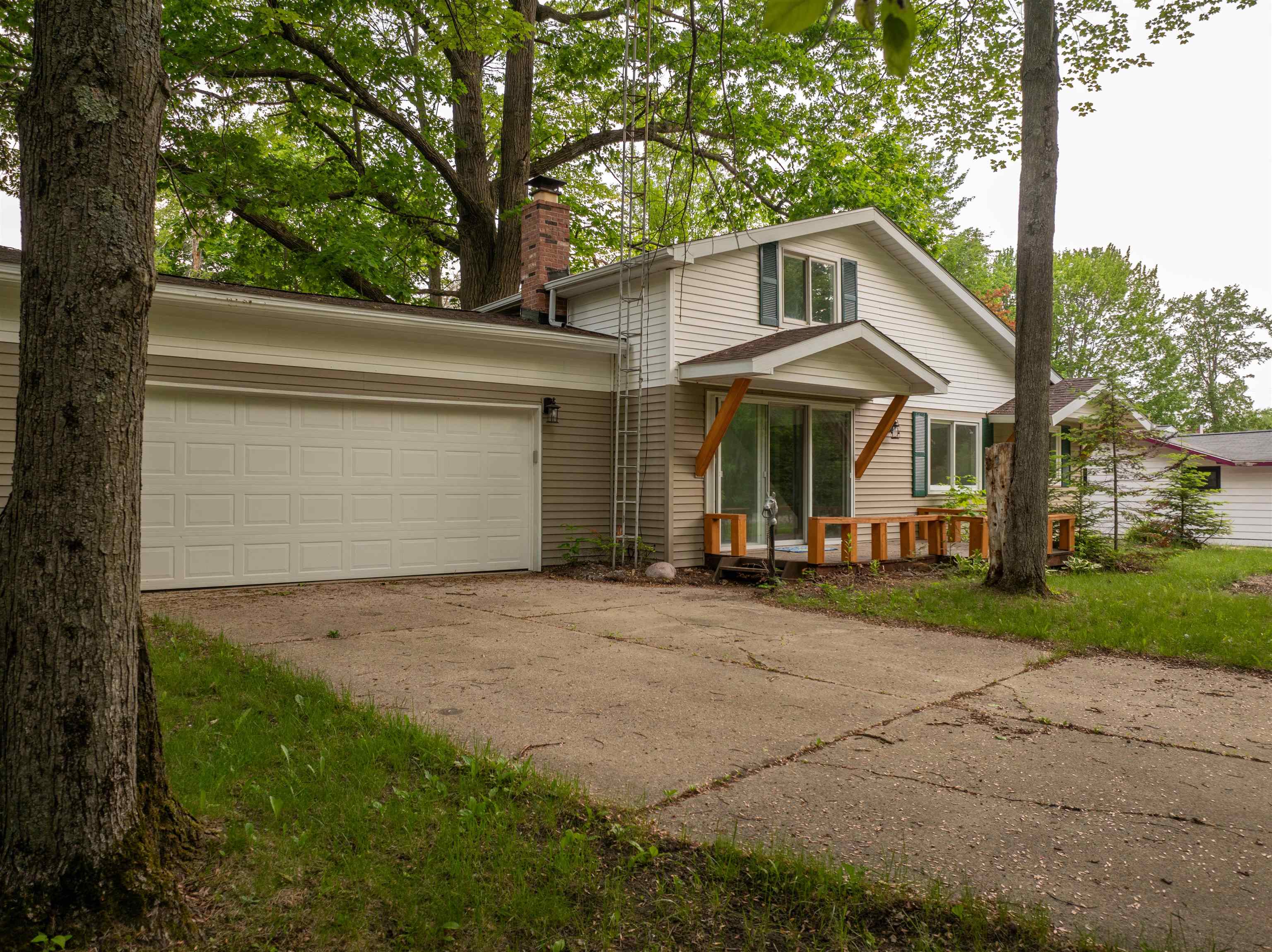 4177 Seminole Street, Gladwin MI 48624 photo 1