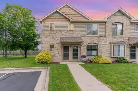 301 S Walnut Street, Bay City MI 48706 condo for sale