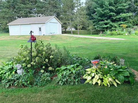 4916 Lone Road, Freeland MI 48623 photo 3