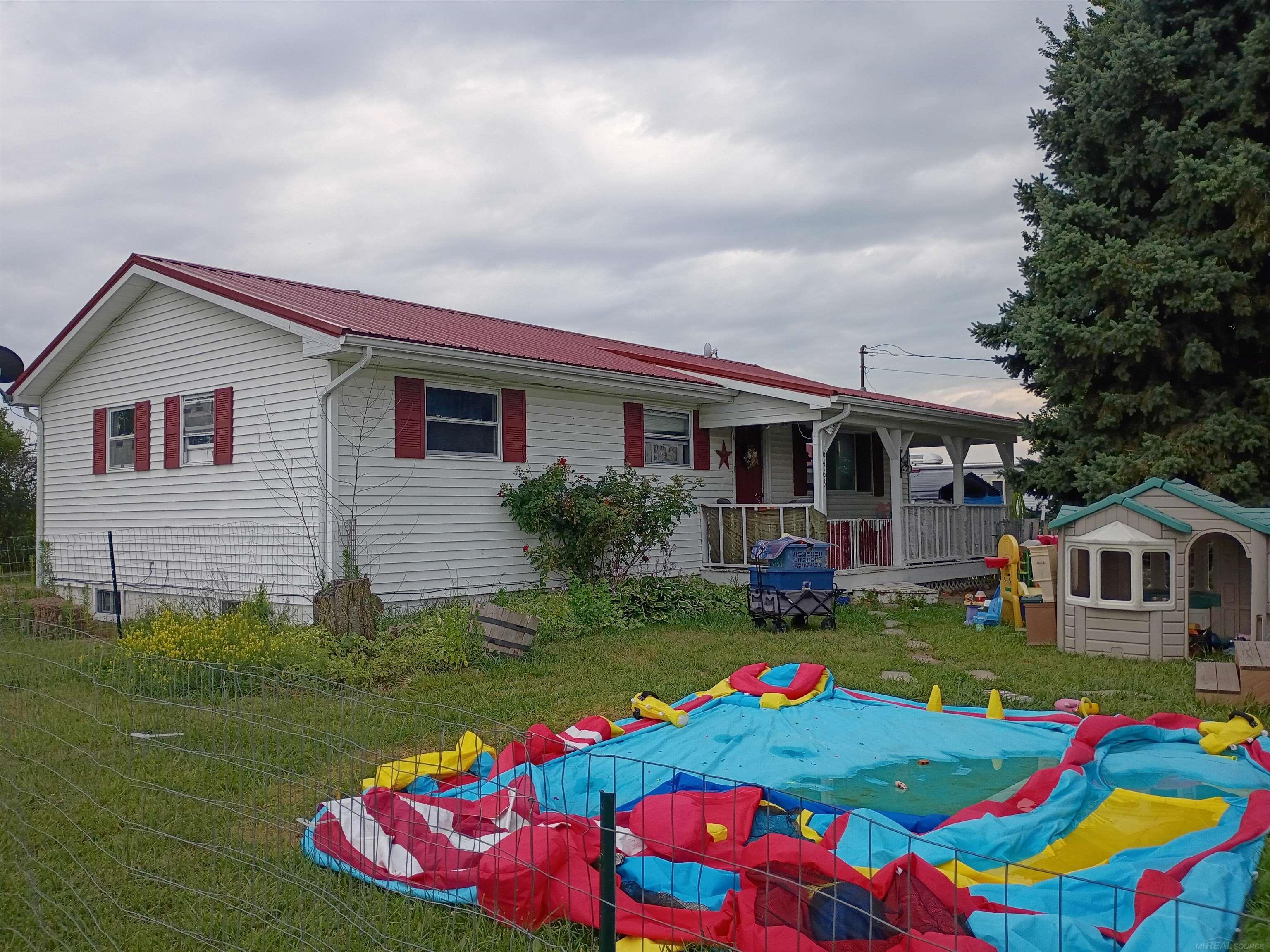 16463 Geddes Road, Hemlock MI 48626 photo 1