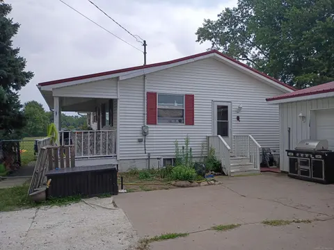 16463 Geddes Road, Hemlock MI 48626 photo 4
