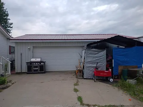 16463 Geddes Road, Hemlock MI 48626 photo 5