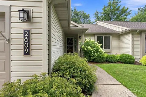 2609 Schade West Drive, Midland MI 48640 photo 2