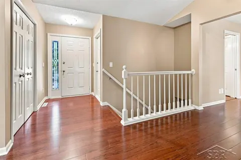 2609 Schade West Drive, Midland MI 48640 photo 3