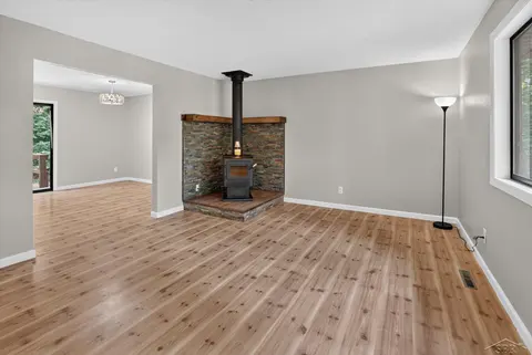 5016 Airport Road, Midland MI 48642-7769 photo 5