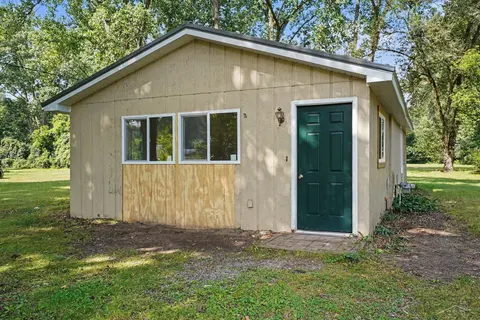 155 N Meridian Road, Midland MI 48640 photo 2