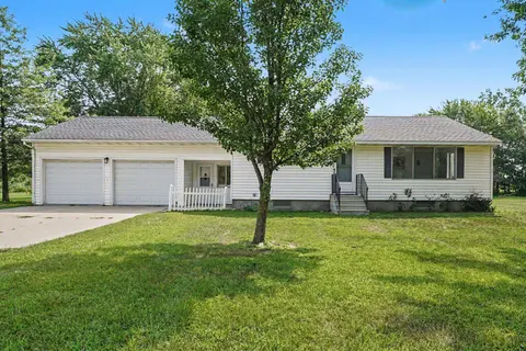 746 N Huron Road, Linwood MI 48634 photo 2