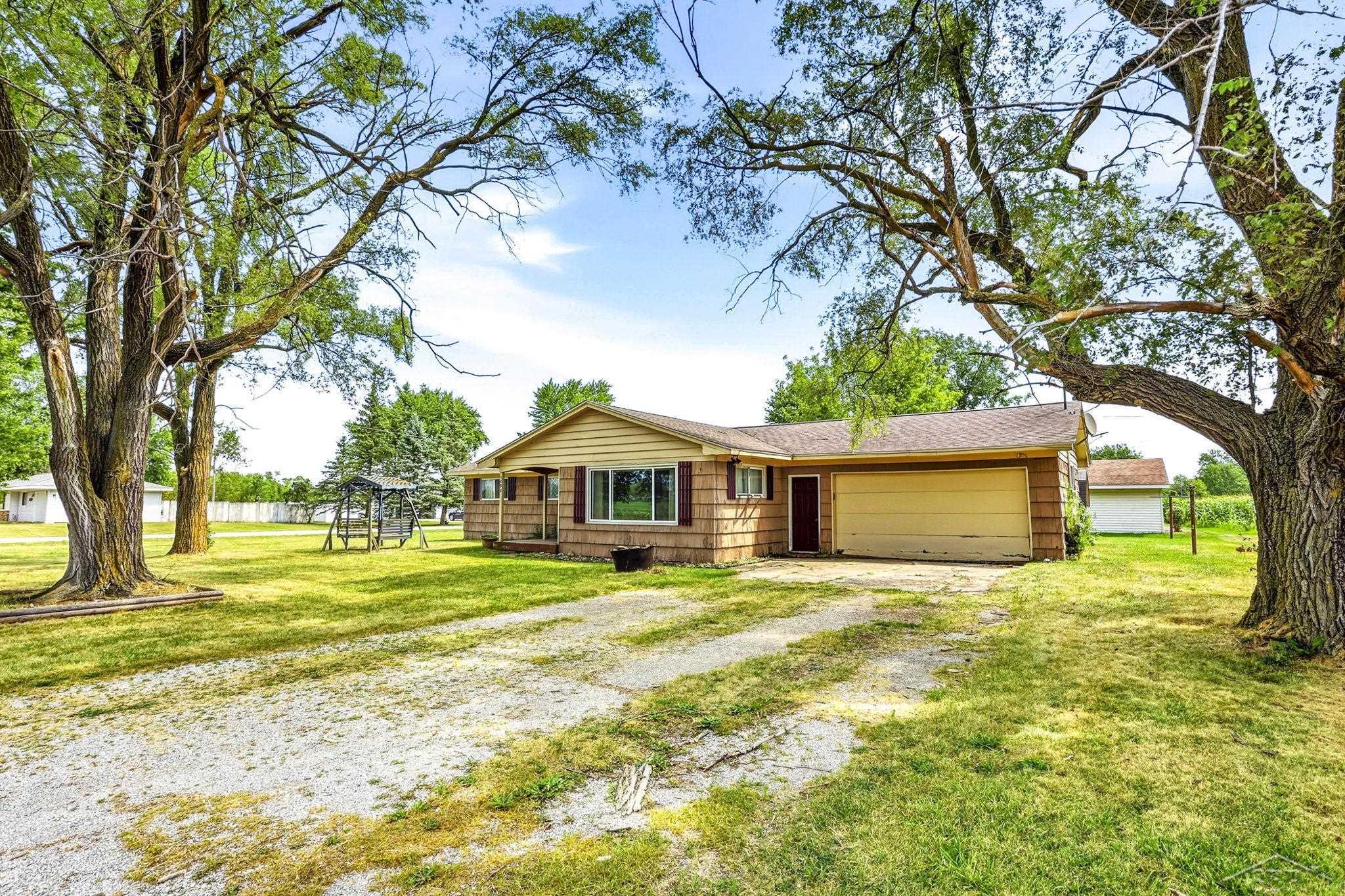 5098 S Venoy Road, Saginaw MI 48604 photo 1