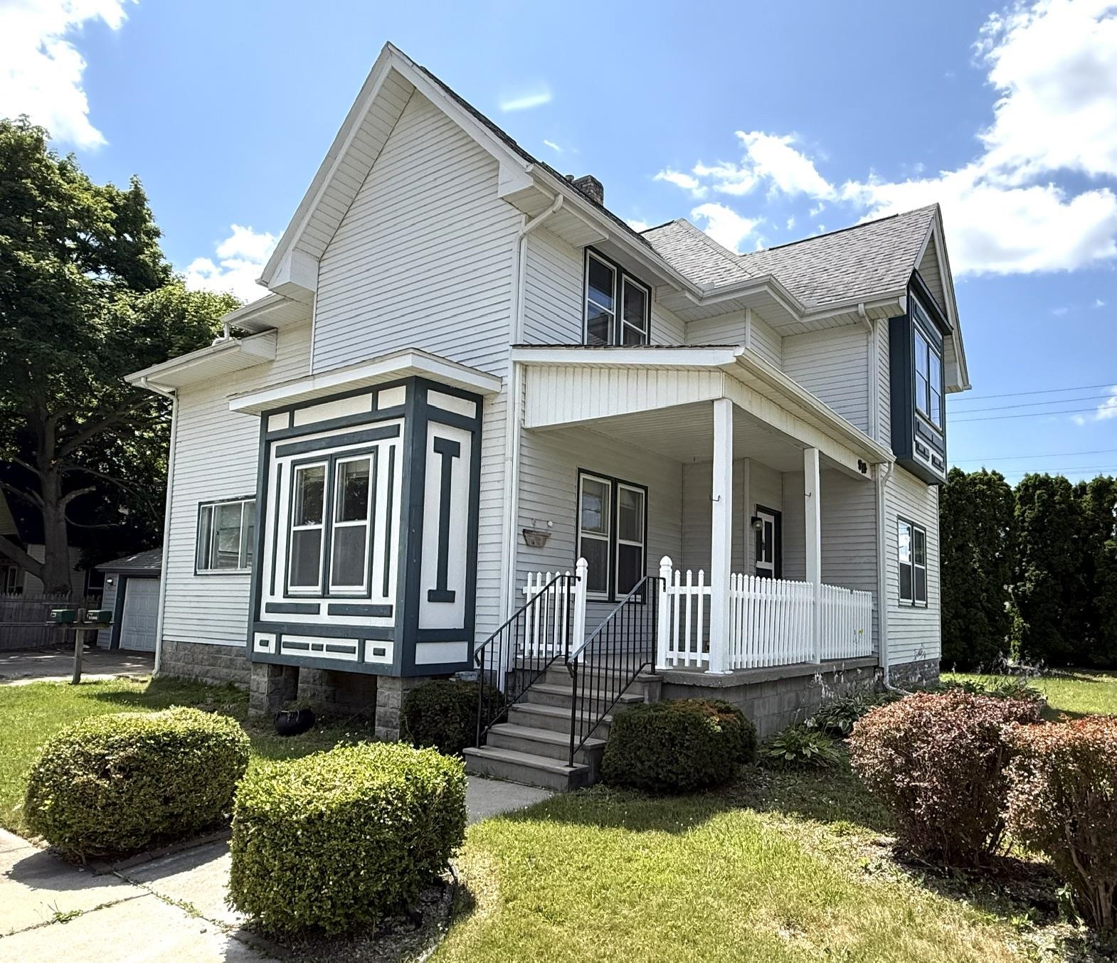 914 Cass Avenue, Bay City MI 48708 photo 1