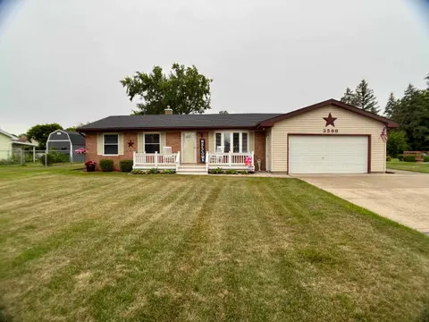 3599 Seville Lane, Saginaw MI 48604 photo 2