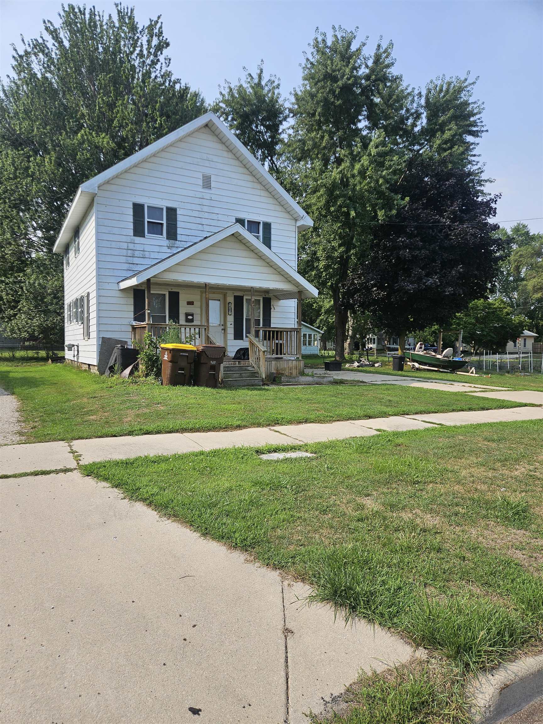 1112 Ferris Street, Alma MI 48801-1312 photo 1