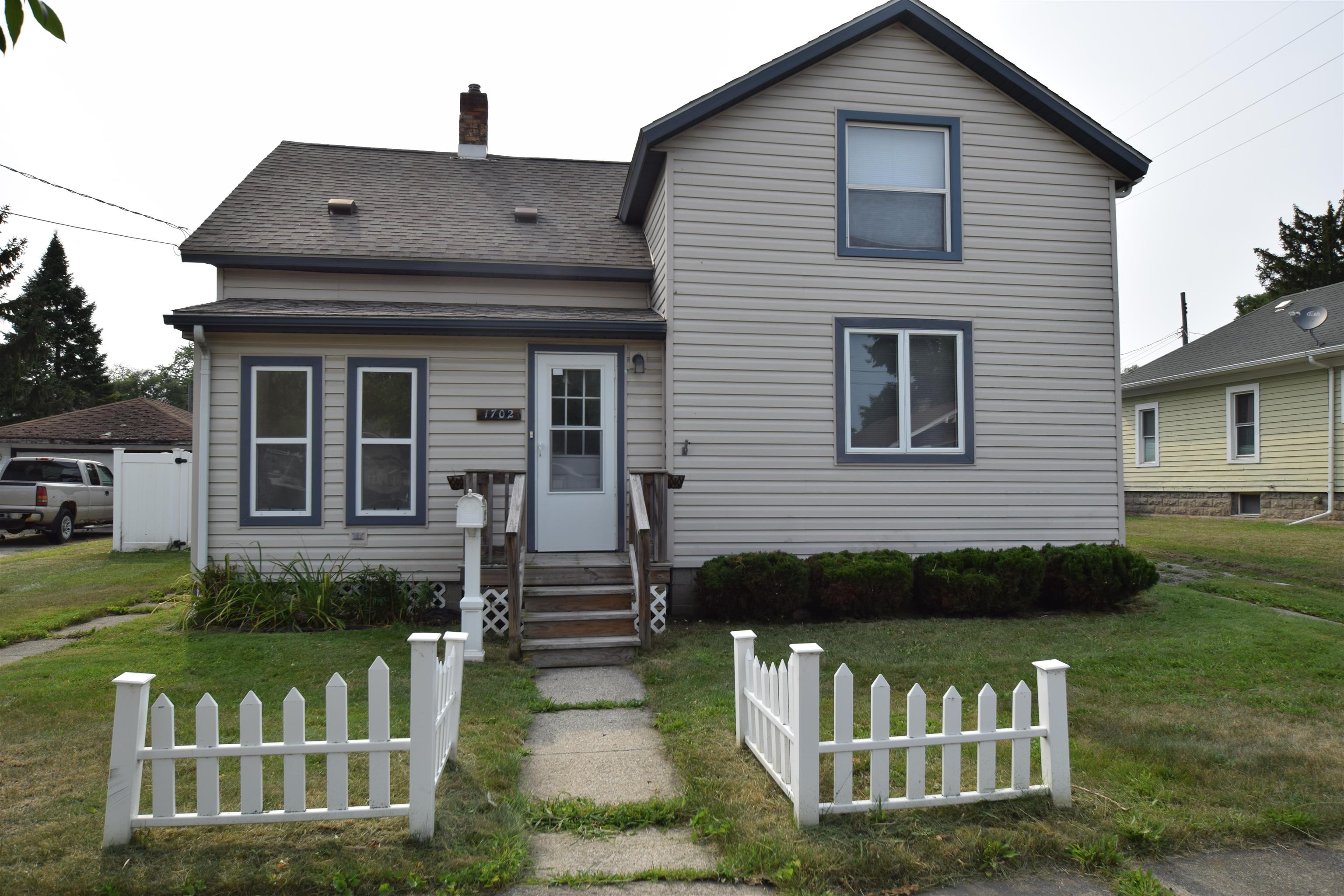 1702 E Erie Street, Bay City MI 48706 photo 1