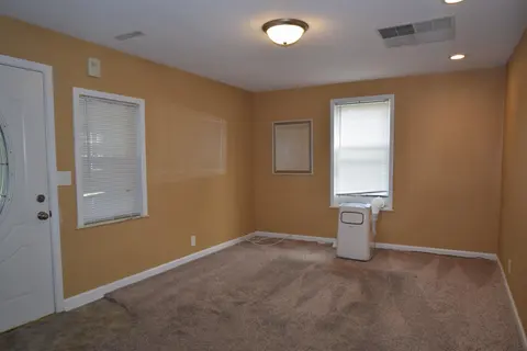 1702 E Erie Street, Bay City MI 48706 photo 4