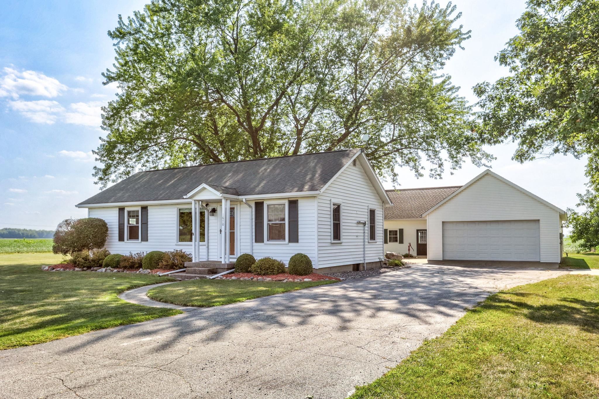 1670 S Portsmouth Road, Saginaw MI 48601 photo 1