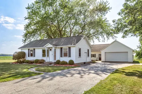 1670 S Portsmouth Road, Saginaw MI 48601 home for sale
