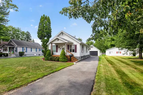 903 Nebobish Avenue, Essexville MI 48732 photo 4
