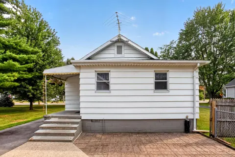903 Nebobish Avenue, Essexville MI 48732 photo 5