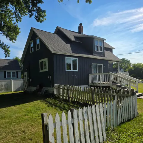 93 State Park Drive, Bay City MI 48706 photo 4