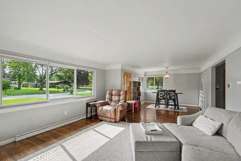 4652 Beverly Lane, Bay City MI 48706 photo 4
