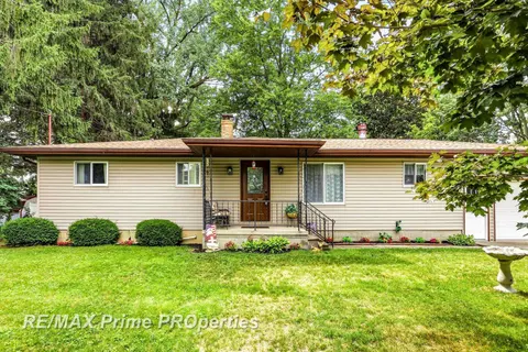 3942 Waltmar Drive, Bridgeport MI 48722-9604 photo 4