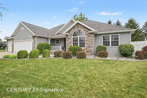 4470 Meadow Creek Court, Saginaw MI 48603 photo 4