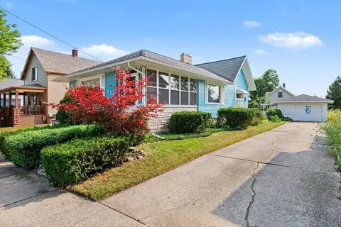 817 S Sherman Street, Bay City MI 48708 home for sale