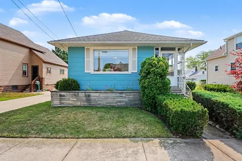 817 S Sherman Street, Bay City MI 48708 photo 2
